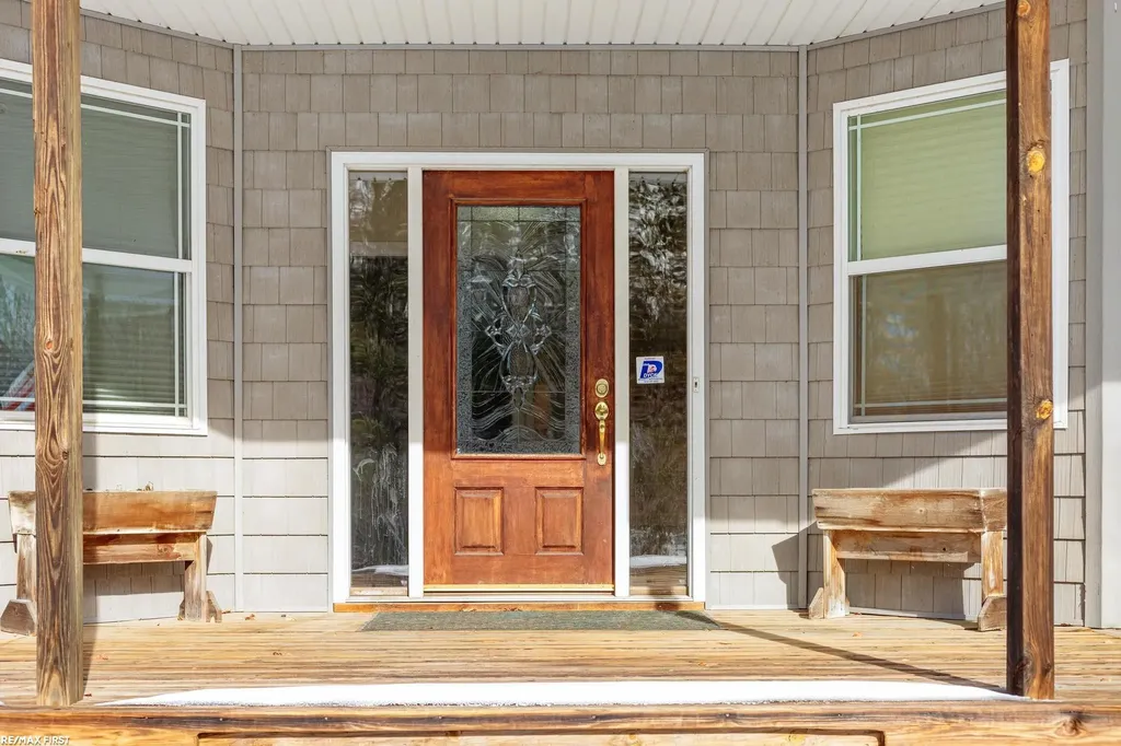 6776 Ravenswood Road Kimball Township MI 48074