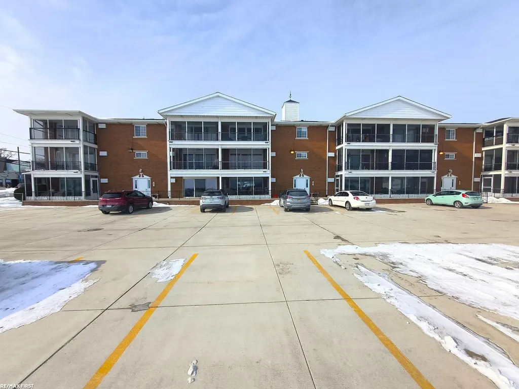 165 S Water Street Marine City City MI 48039