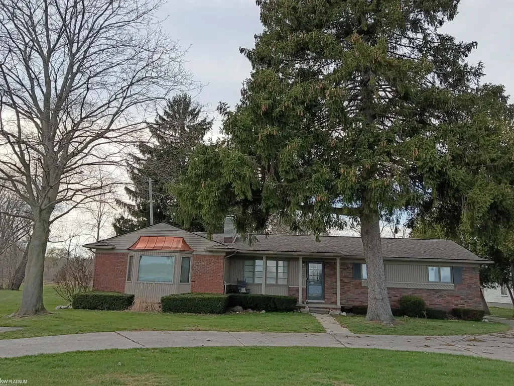 2567 St. Clair River Drive Algonac City MI 48001