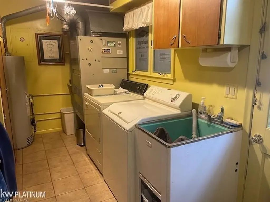 2567 St. Clair River Drive Algonac City MI 48001