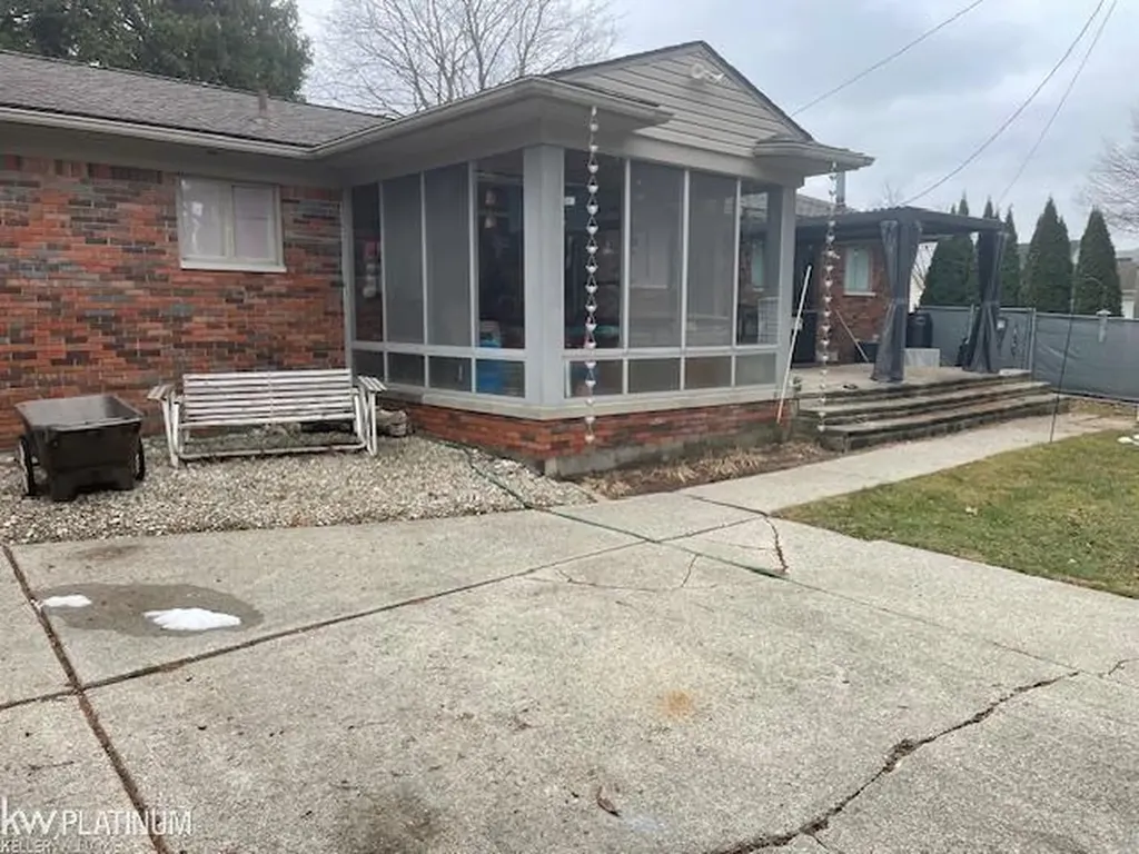 2567 St. Clair River Drive Algonac City MI 48001