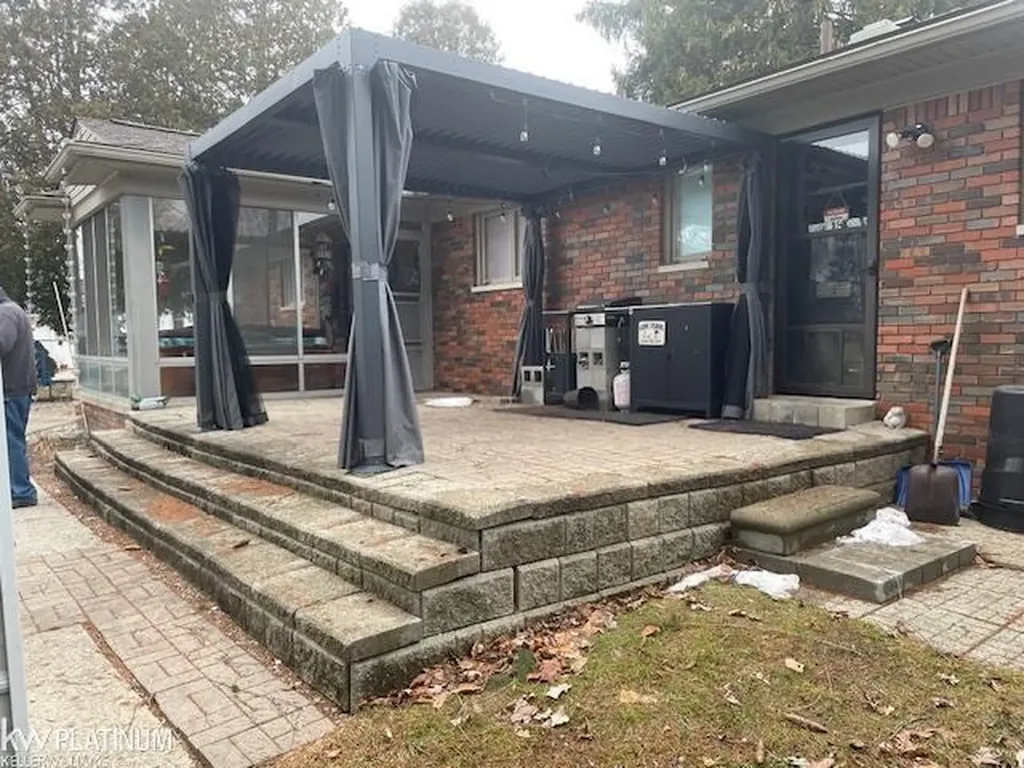 2567 St. Clair River Drive Algonac City MI 48001
