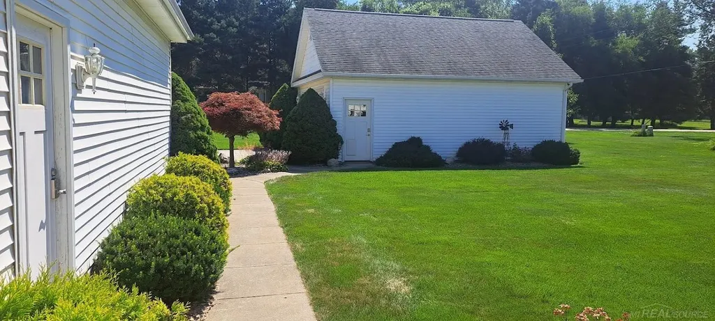 404 Whitetail Lane Watertown Township MI 48471