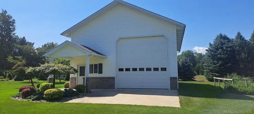 404 Whitetail Lane Watertown Township MI 48471