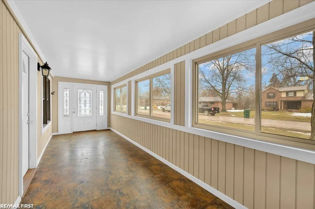38750 Pineridge Street Harrison Charter Township MI 48045