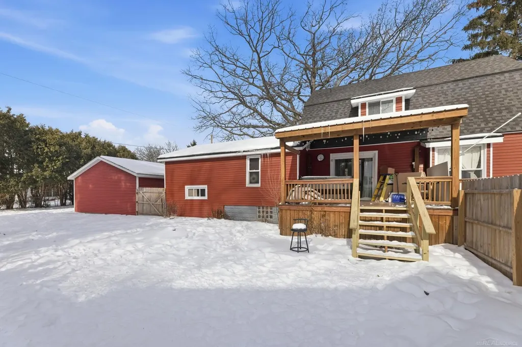 3165 10th Avenue Port Huron City MI 48060