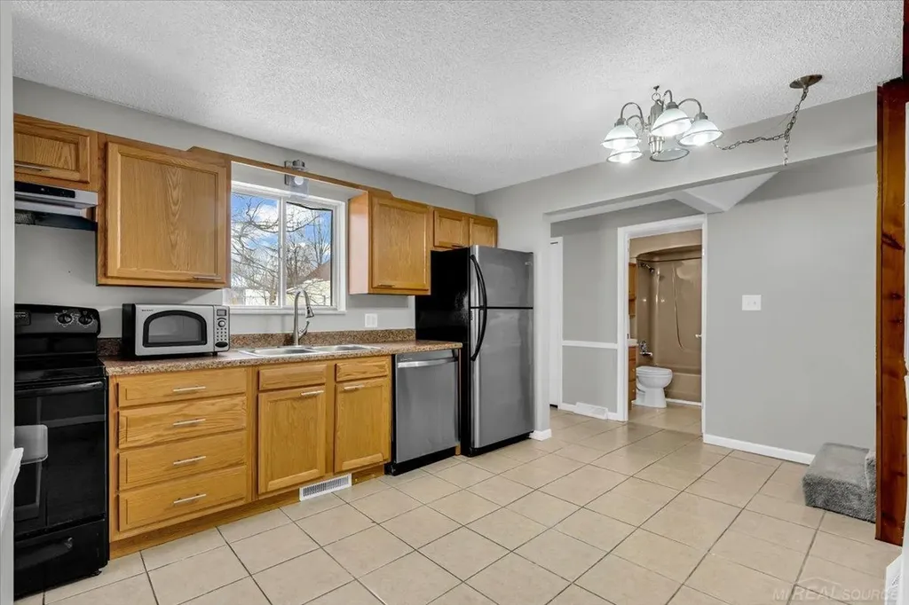 412 Orchard Street St. Clair City MI 48079