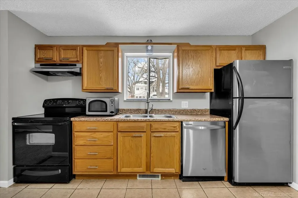 412 Orchard Street St. Clair City MI 48079