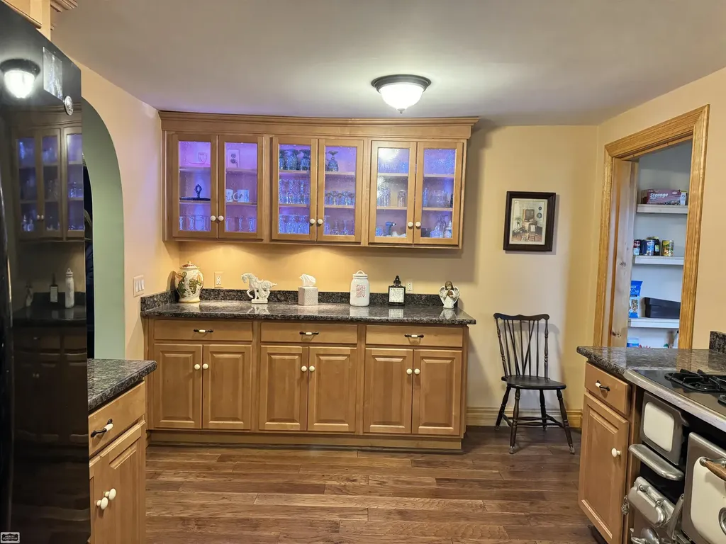 185 S Main Street Romeo Village MI 48065