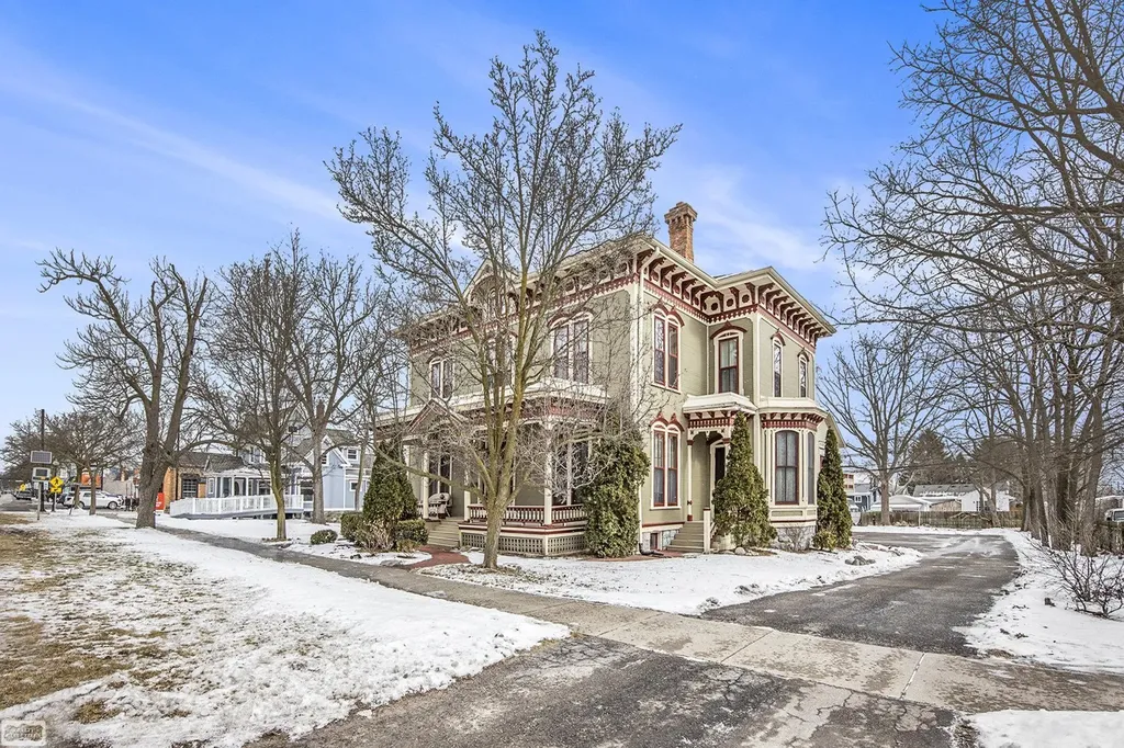 185 S Main Street Romeo Village MI 48065