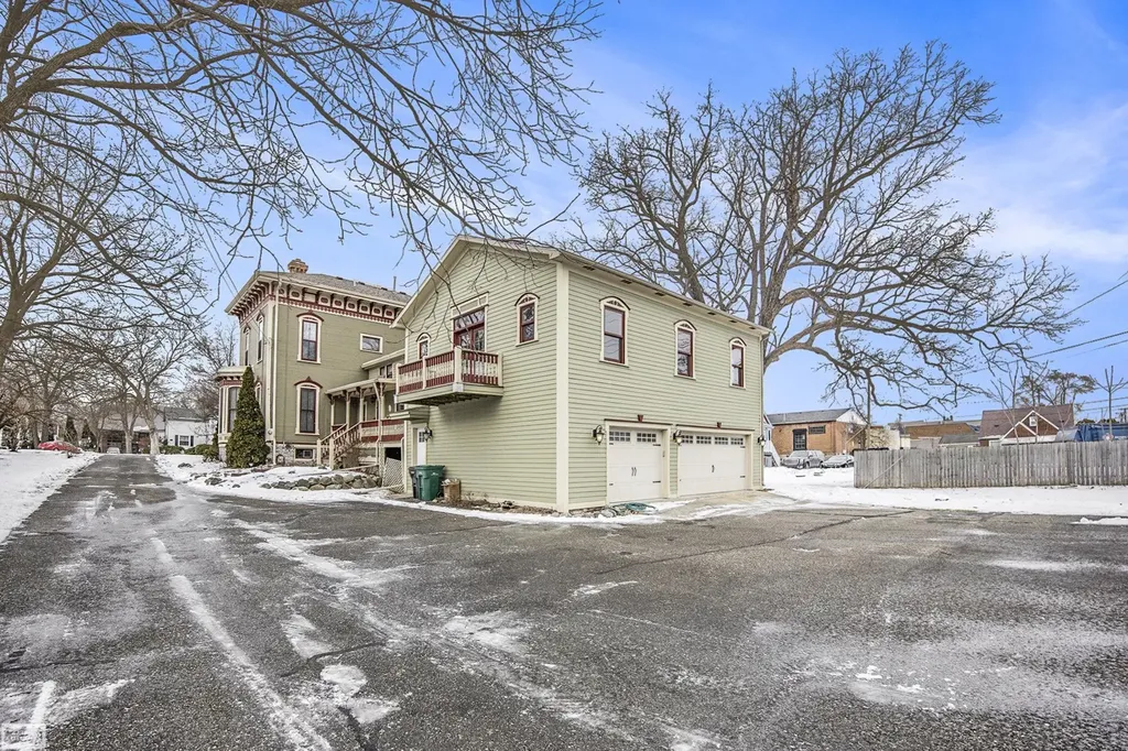 185 S Main Street Romeo Village MI 48065