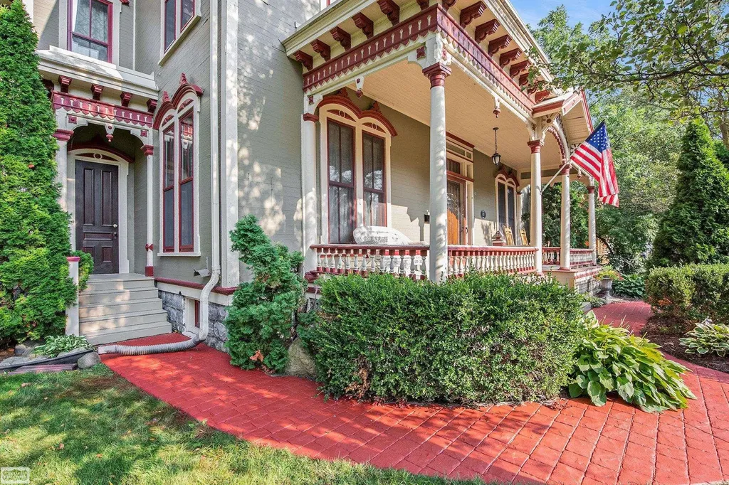 185 S Main Street Romeo Village MI 48065