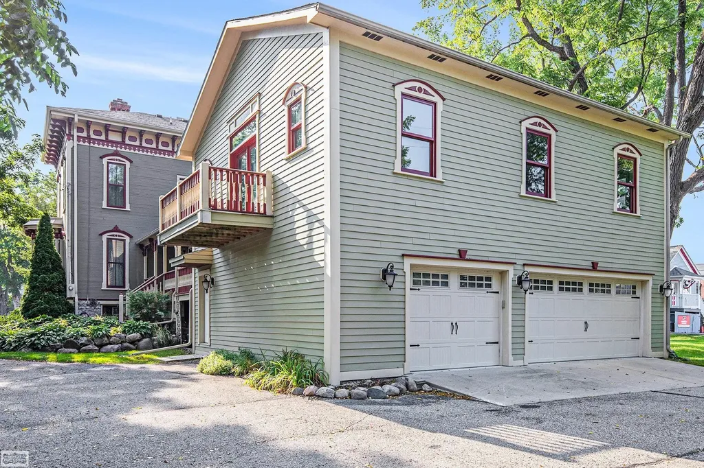 185 S Main Street Romeo Village MI 48065