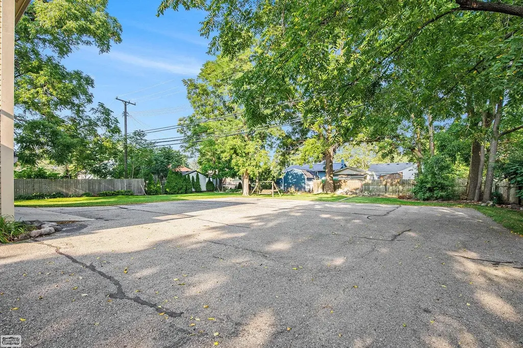 185 S Main Street Romeo Village MI 48065