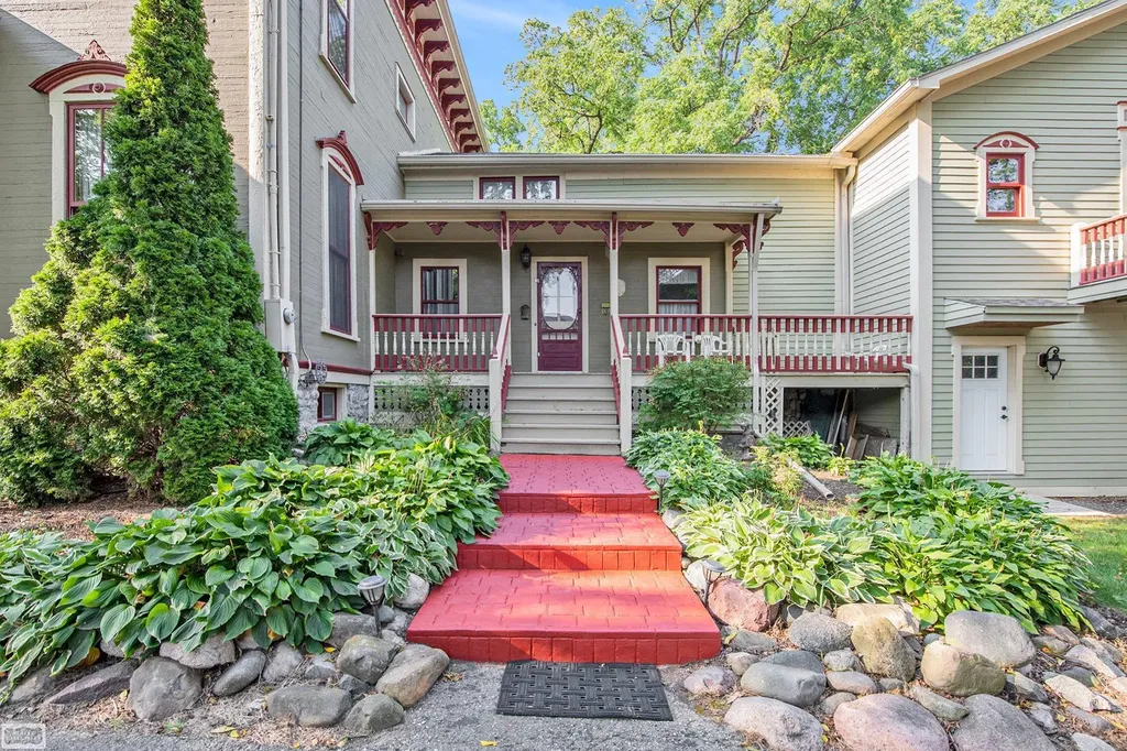 185 S Main Street Romeo Village MI 48065