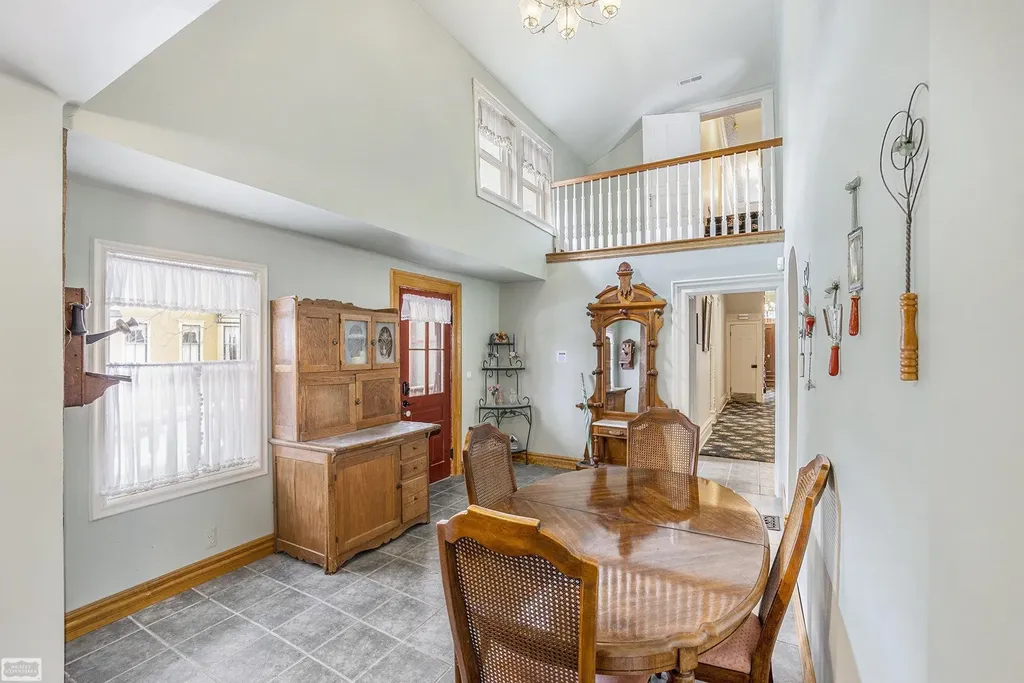185 S Main Street Romeo Village MI 48065