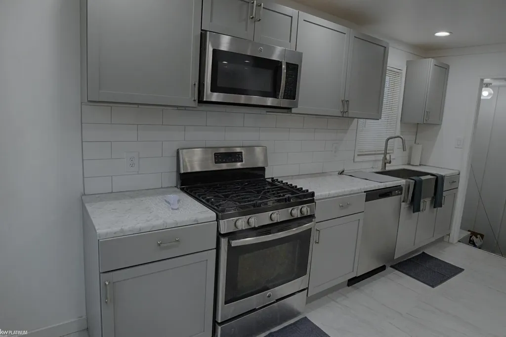 20009 Concord Avenue Detroit City MI 48234