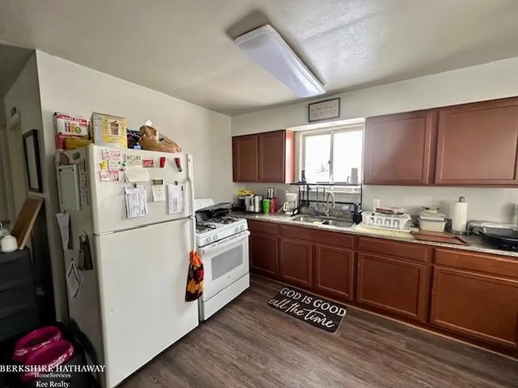 20471 Nicke Street Clinton Charter Township MI 48035