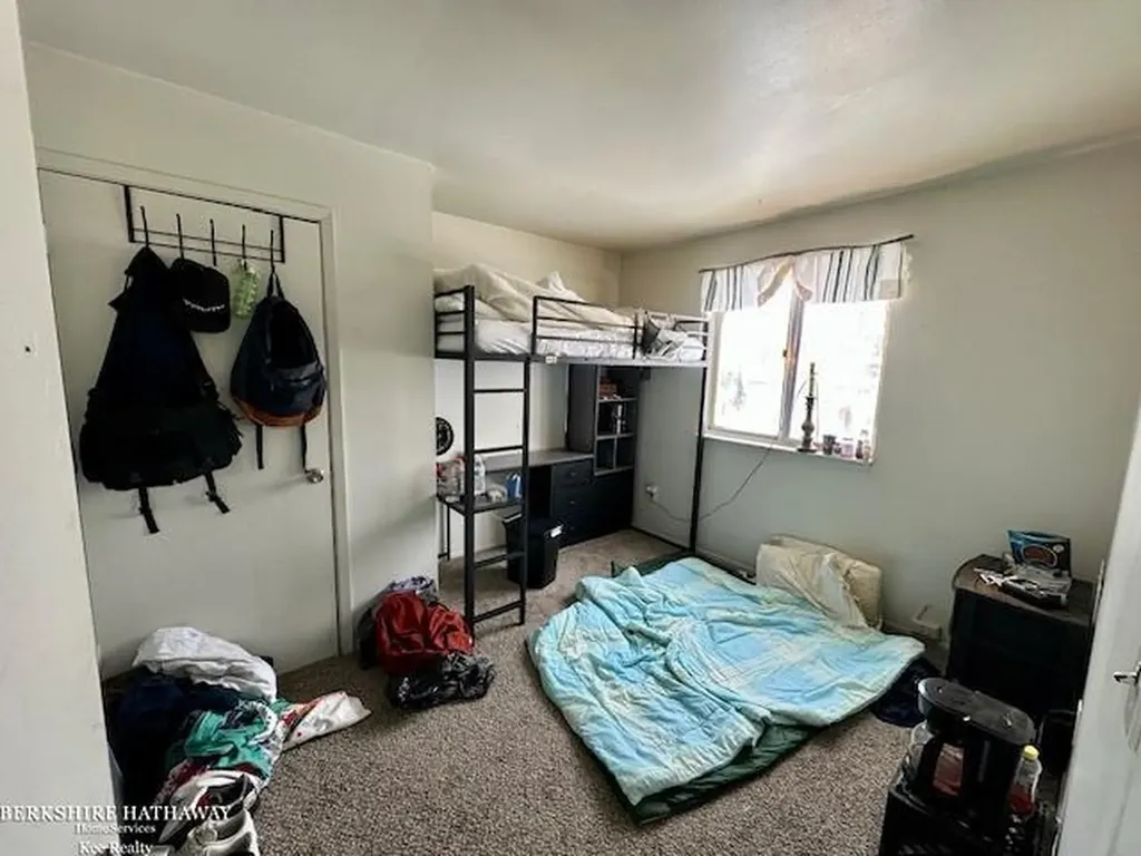 20471 Nicke Street Clinton Charter Township MI 48035