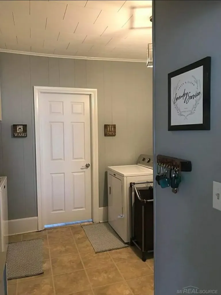7127 Lake Street Lexington Village MI 48450