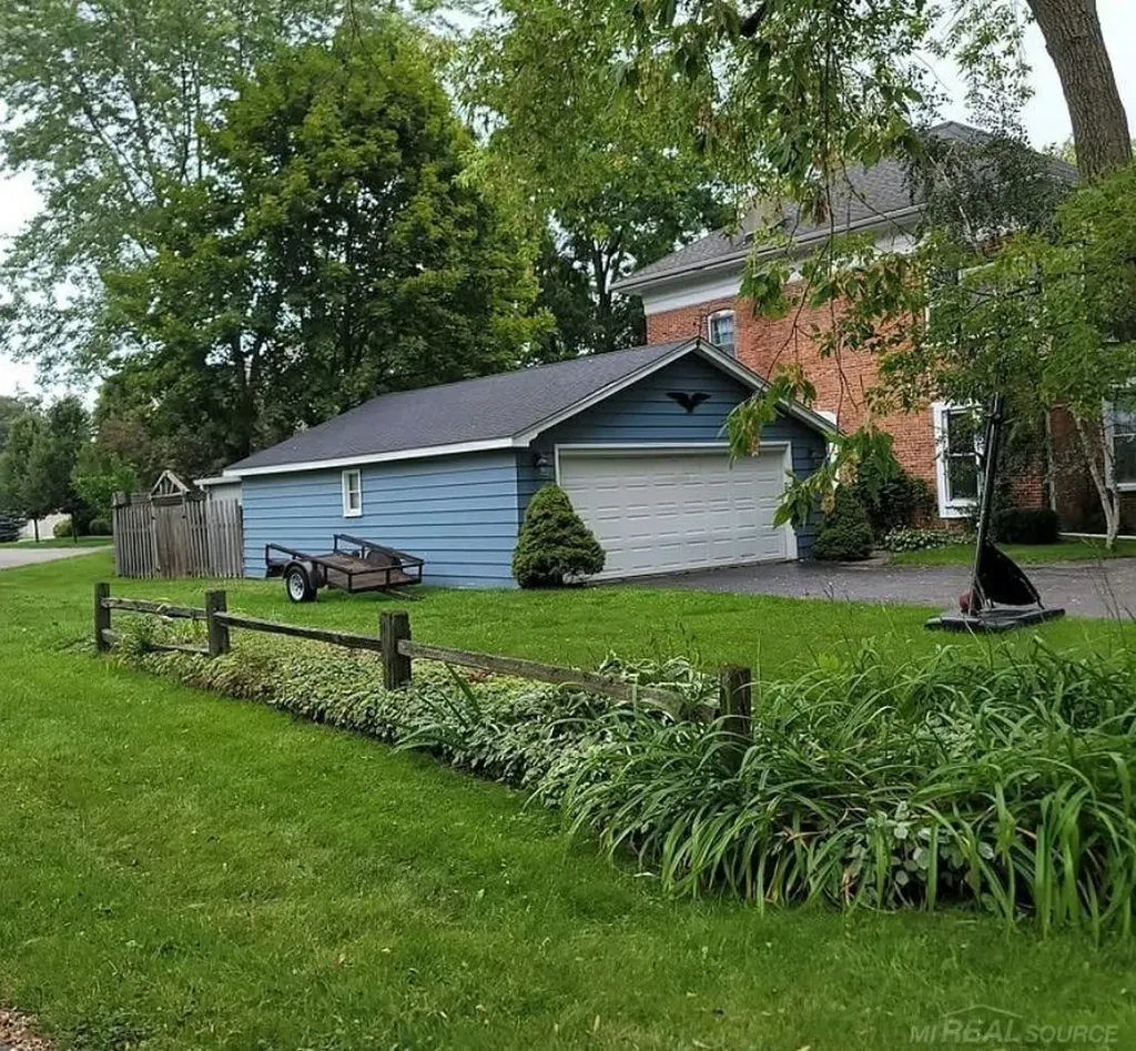 7127 Lake Street Lexington Village MI 48450