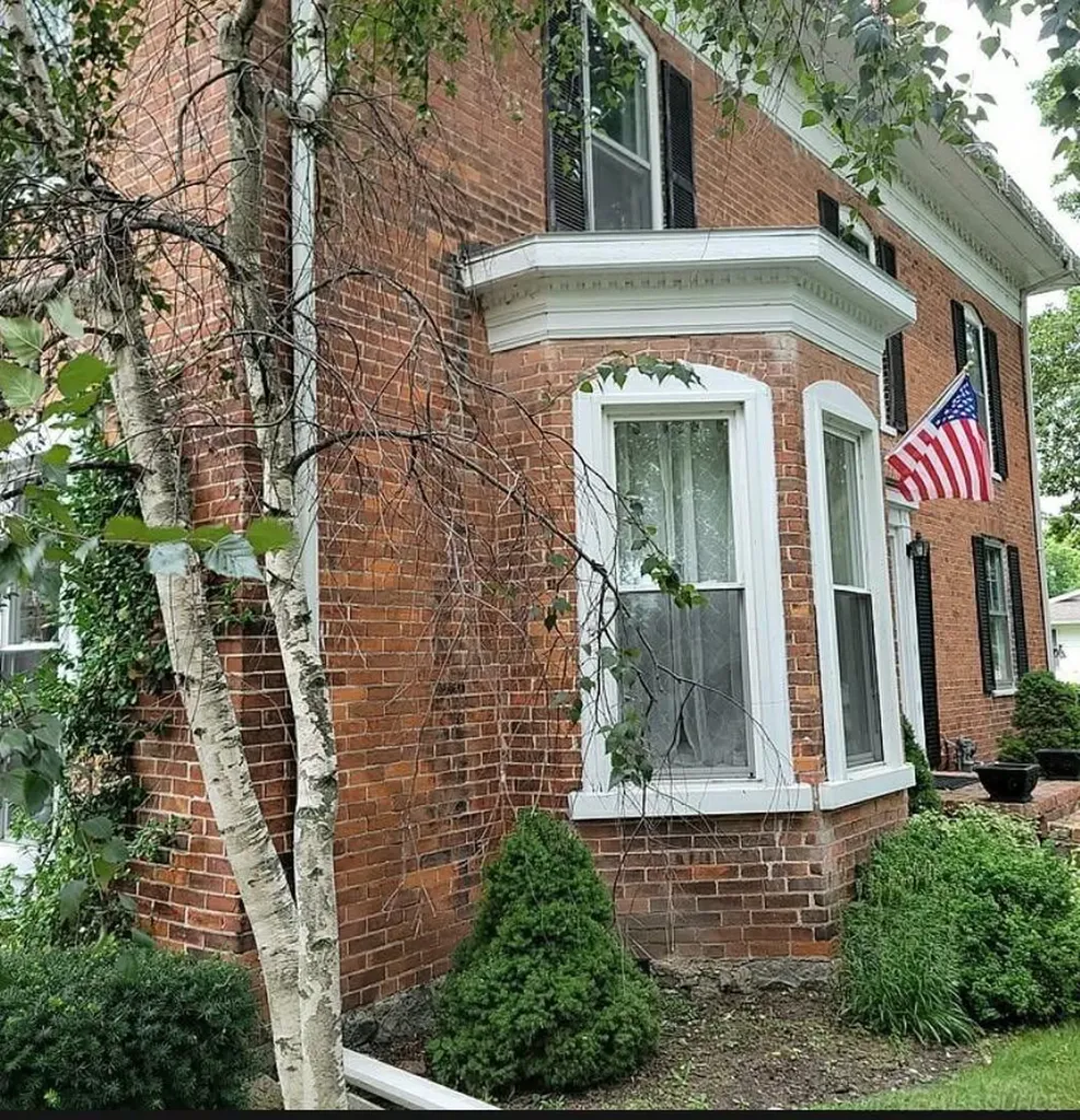 7127 Lake Street Lexington Village MI 48450