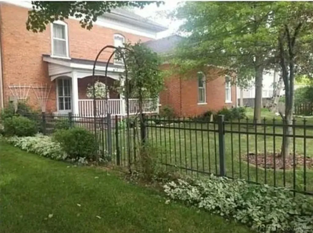 7127 Lake Street Lexington Village MI 48450