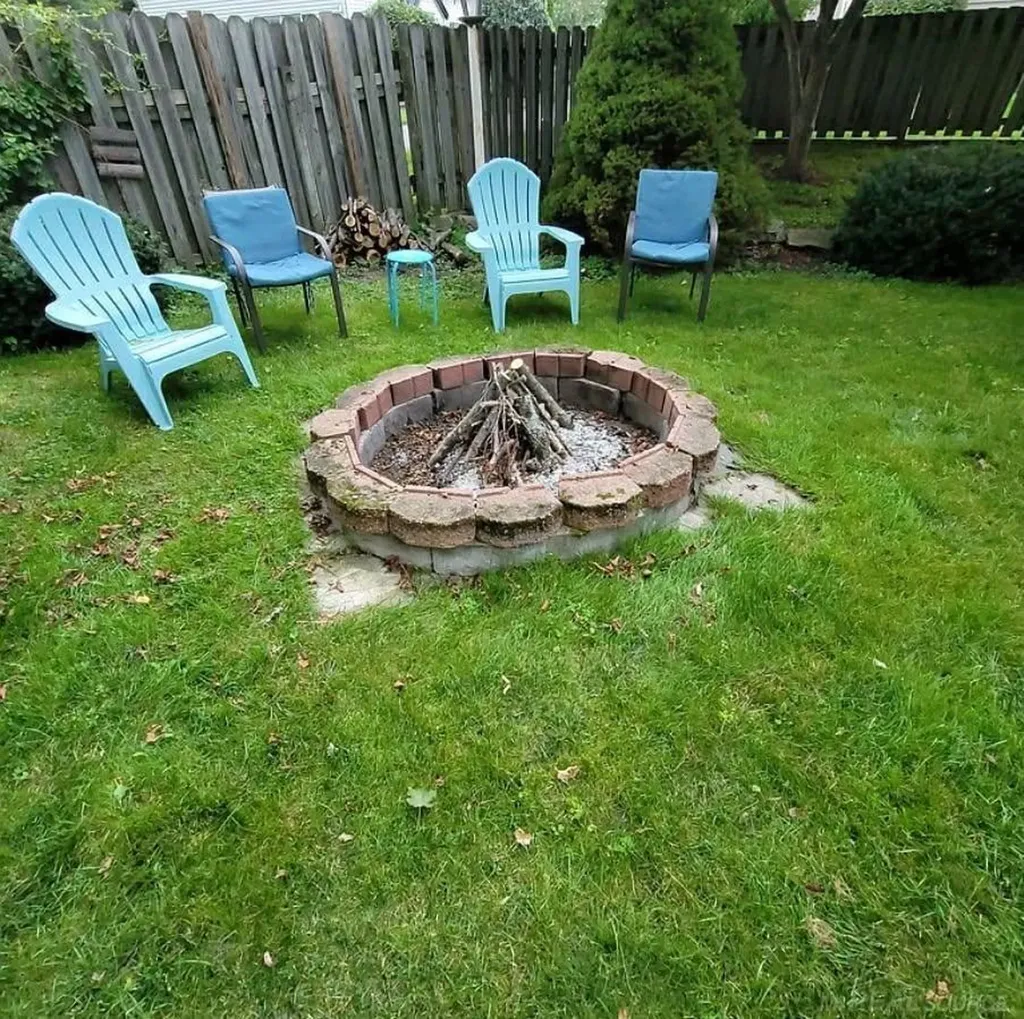 7127 Lake Street Lexington Village MI 48450
