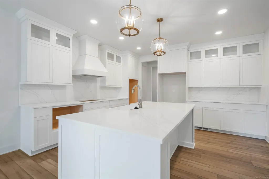 7376 Mulberry Drive Washington Township MI 48095