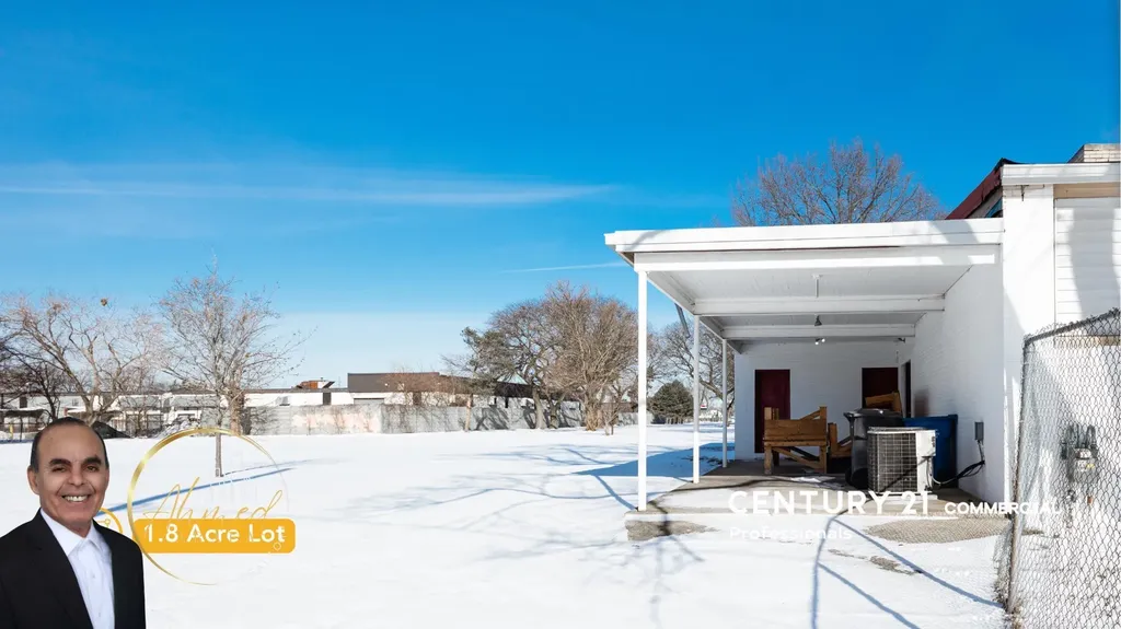 22021 Memphis Avenue Warren City MI 48091