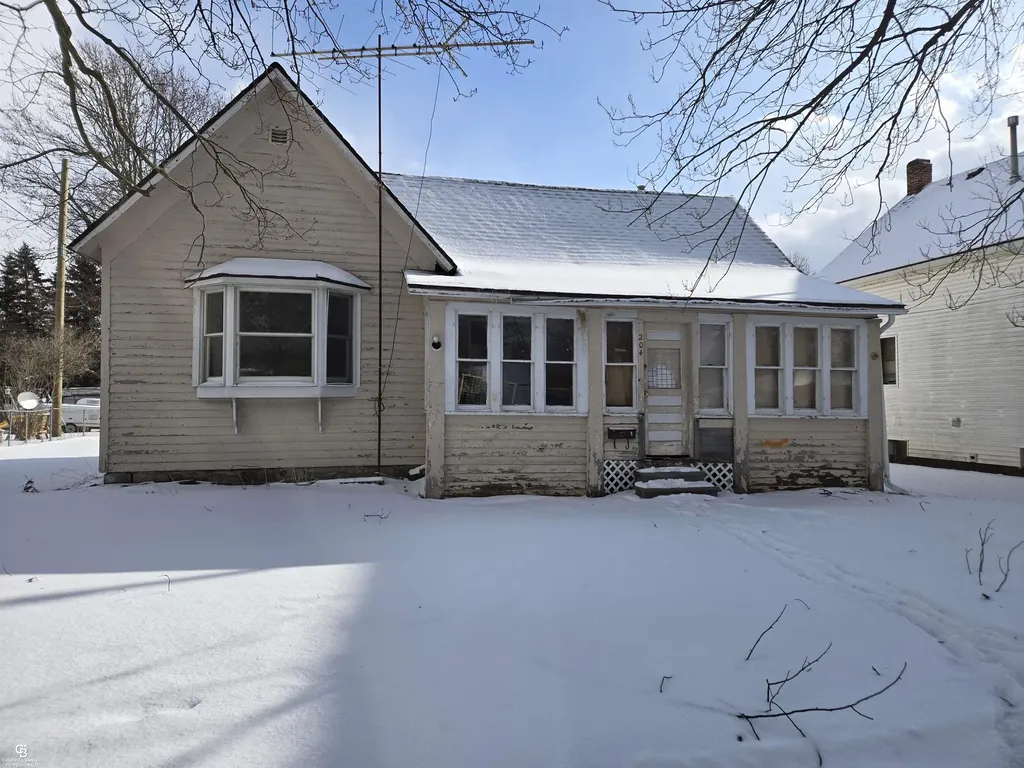 204 Mary Street Yale City MI 48097