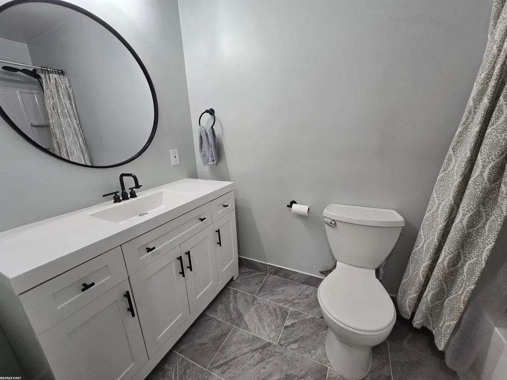 22324 Spitzley Street Clinton Charter Township MI 48035