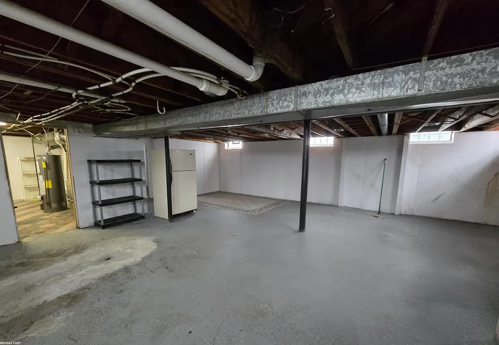 22324 Spitzley Street Clinton Charter Township MI 48035
