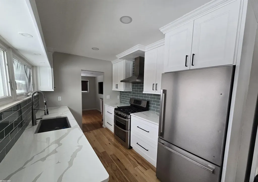 22324 Spitzley Street Clinton Charter Township MI 48035