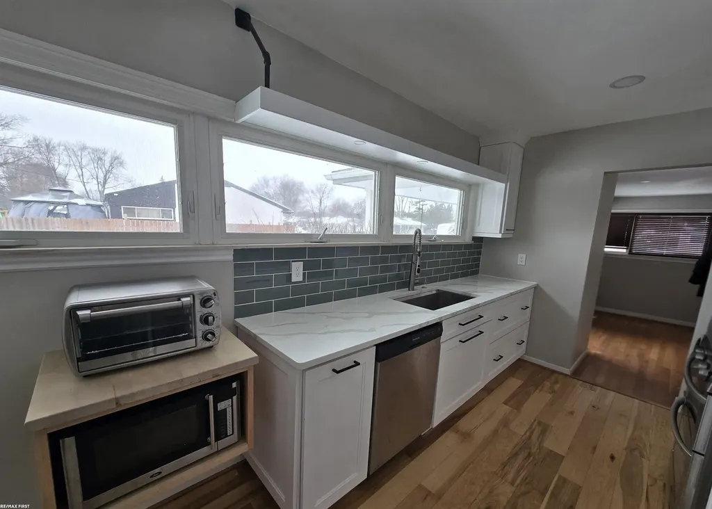 22324 Spitzley Street Clinton Charter Township MI 48035
