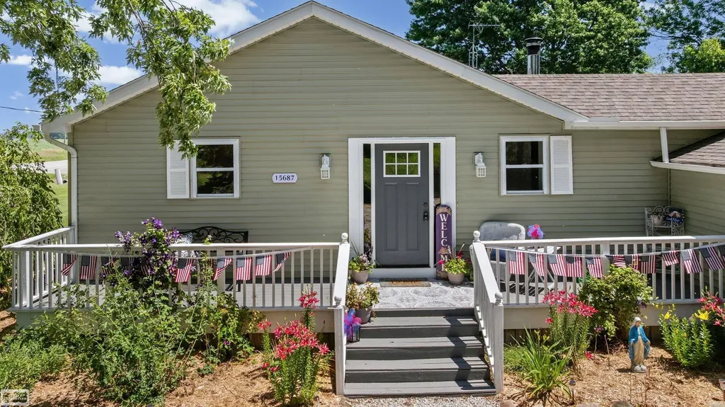 15687 Norman Road Lynn Township MI 48097