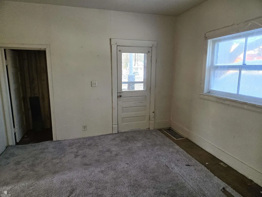 202 S Main Street Yale City MI 48097