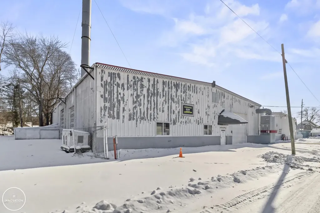 4618 Pointe Tremble Road Clay Township MI 48001