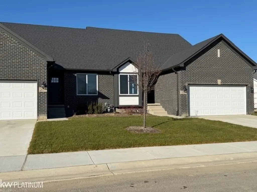 26177 Juliagrove Lane Chesterfield Township MI 48051