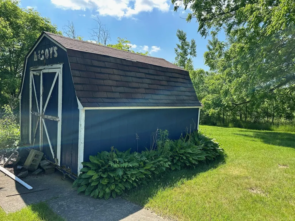 4550 Snover Road Bridgehampton Township MI 48427