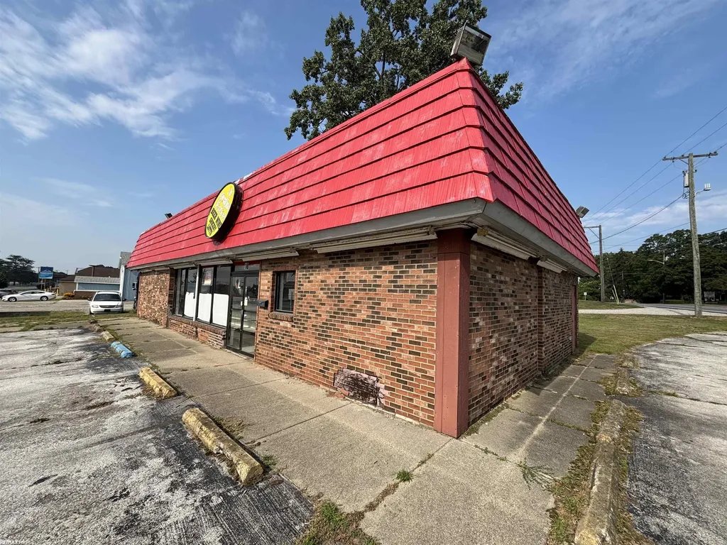 10 Gratiot Boulevard Marysville City MI 48040
