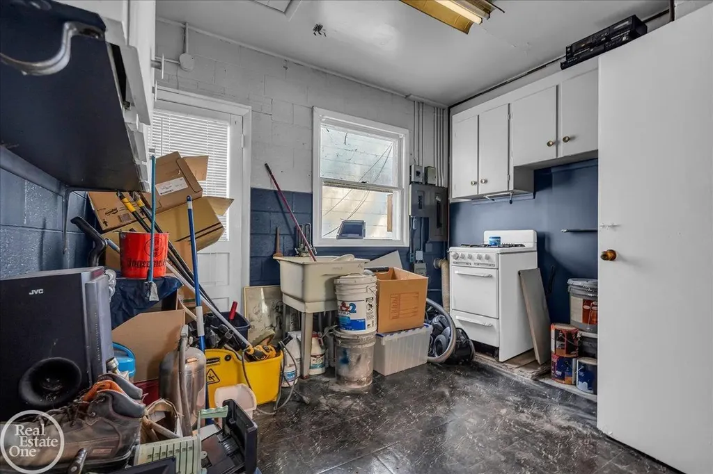 39554 Jefferson Avenue Harrison Charter Township MI 48045