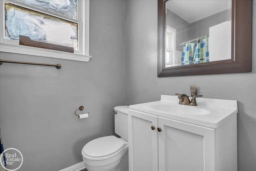 39554 Jefferson Avenue Harrison Charter Township MI 48045