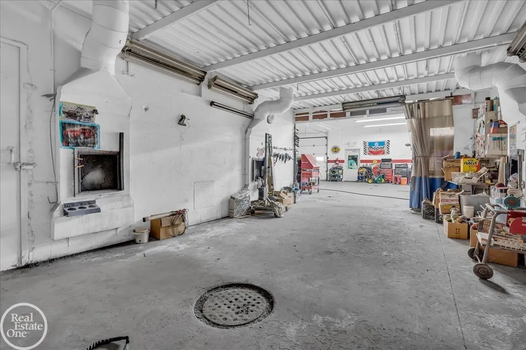 39554 Jefferson Avenue Harrison Charter Township MI 48045