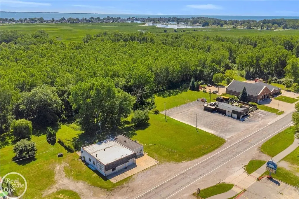39554 Jefferson Avenue Harrison Charter Township MI 48045