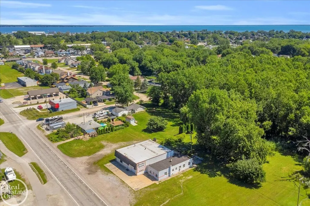 39554 Jefferson Avenue Harrison Charter Township MI 48045
