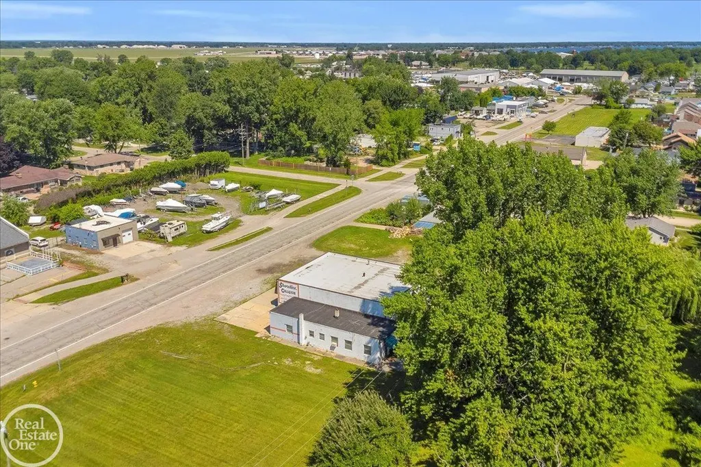 39554 Jefferson Avenue Harrison Charter Township MI 48045