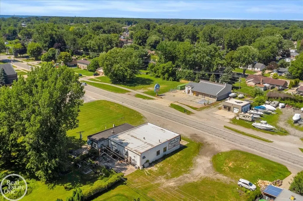 39554 Jefferson Avenue Harrison Charter Township MI 48045