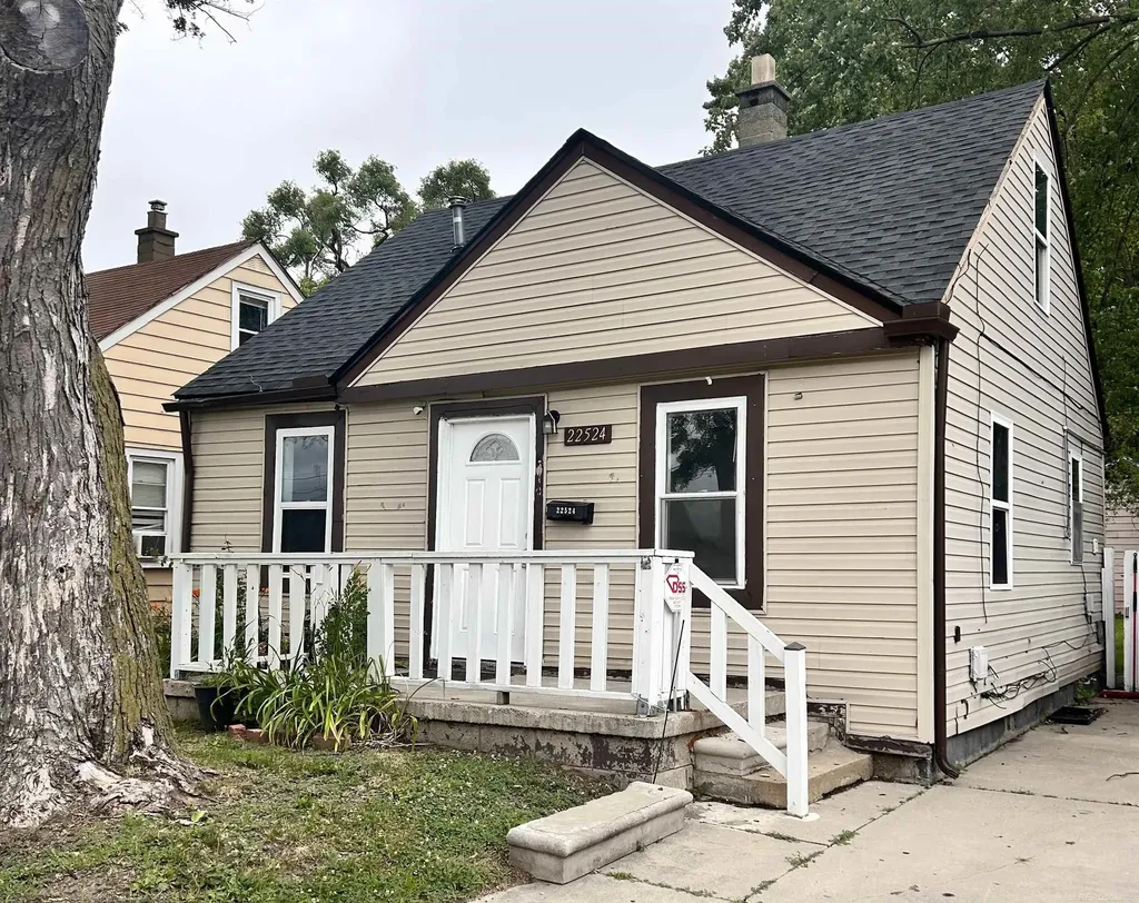 22524 Mac Arthur Boulevard Warren City MI 48089