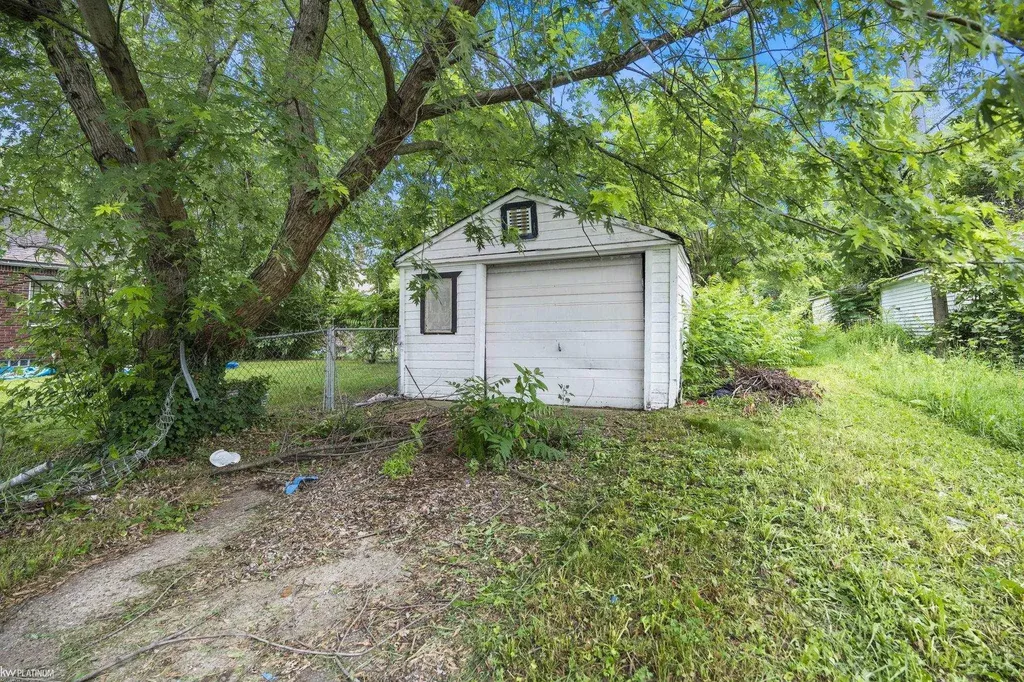 20100 Greeley Street Detroit City MI 48203